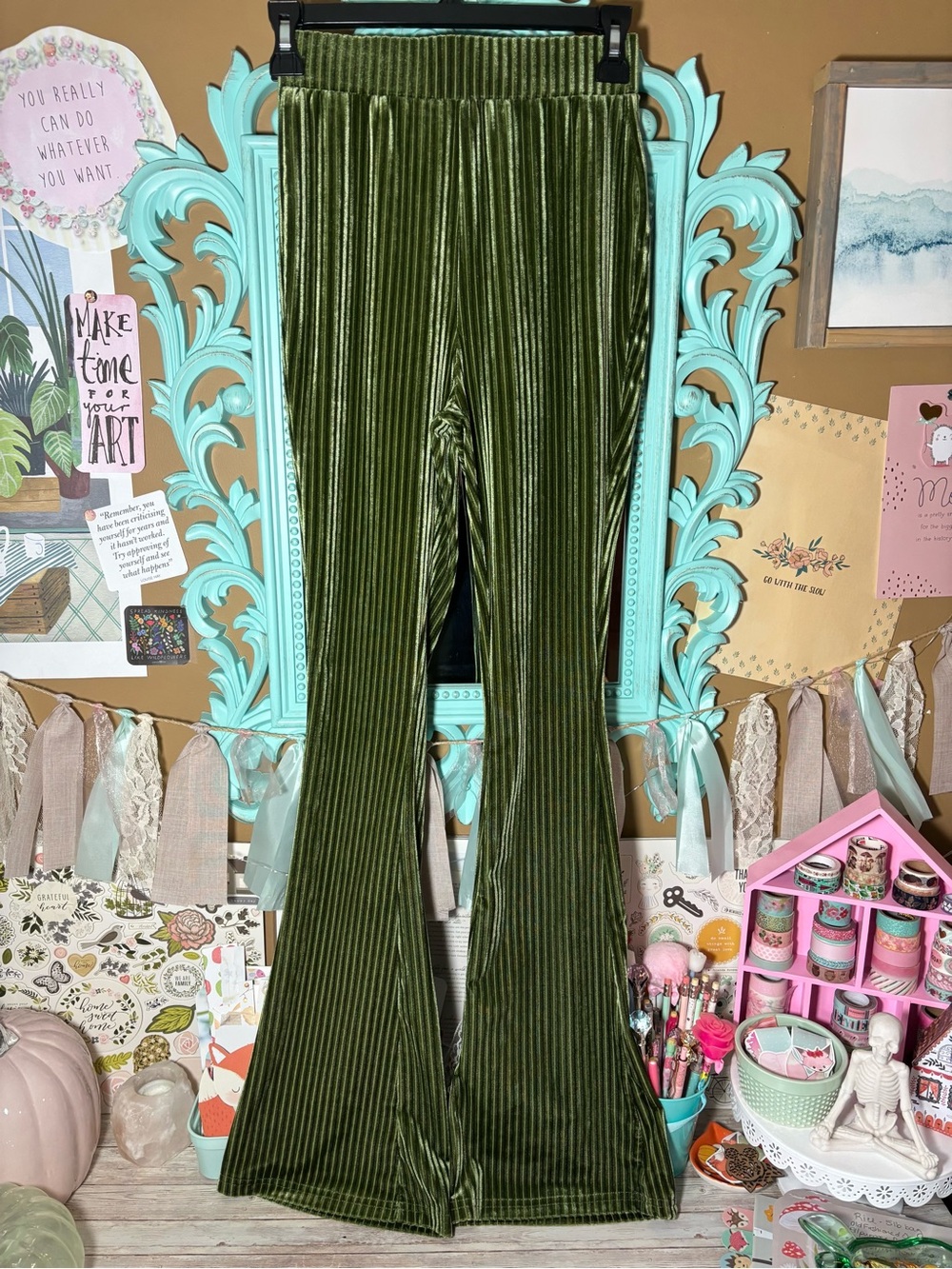 Green Velvet Ribbed Flare Leg Hi Rise Pants Women’s Size XS Whimsigoth Autumnal